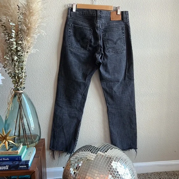 Levi’s Wedgie Straight Leg Black Jeans - Picture 2 of 4